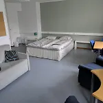 Grand Hostel *
